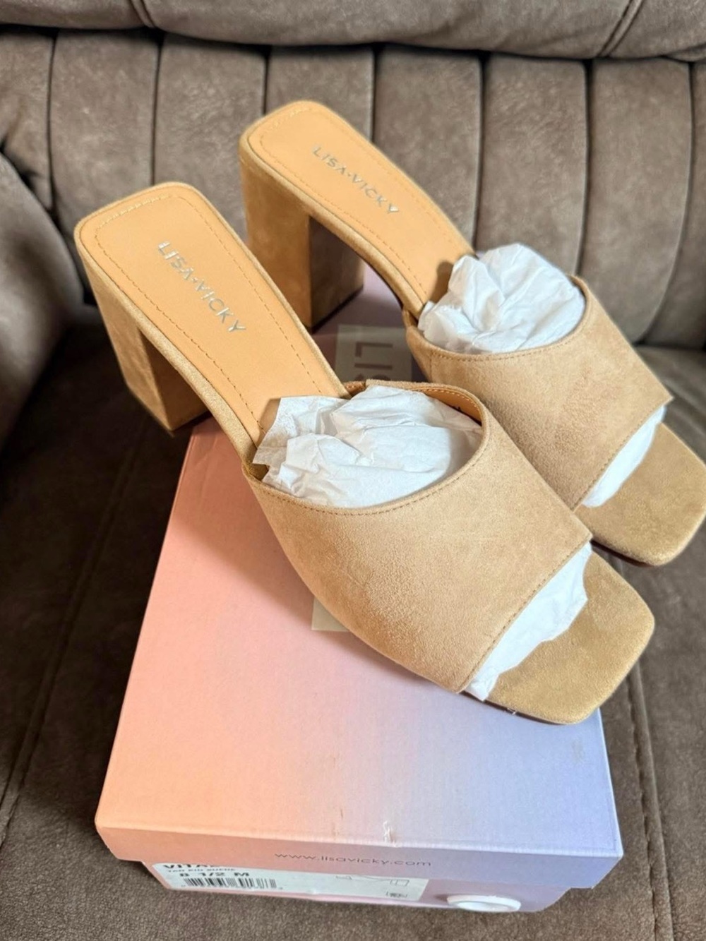 Lisavicky Tan Suede Block Heel Mule